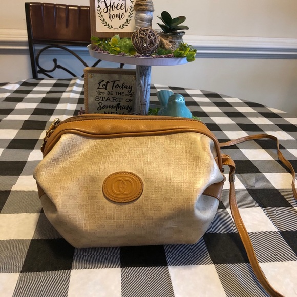 Gucci Handbags - Vintage Gucci barrel bag